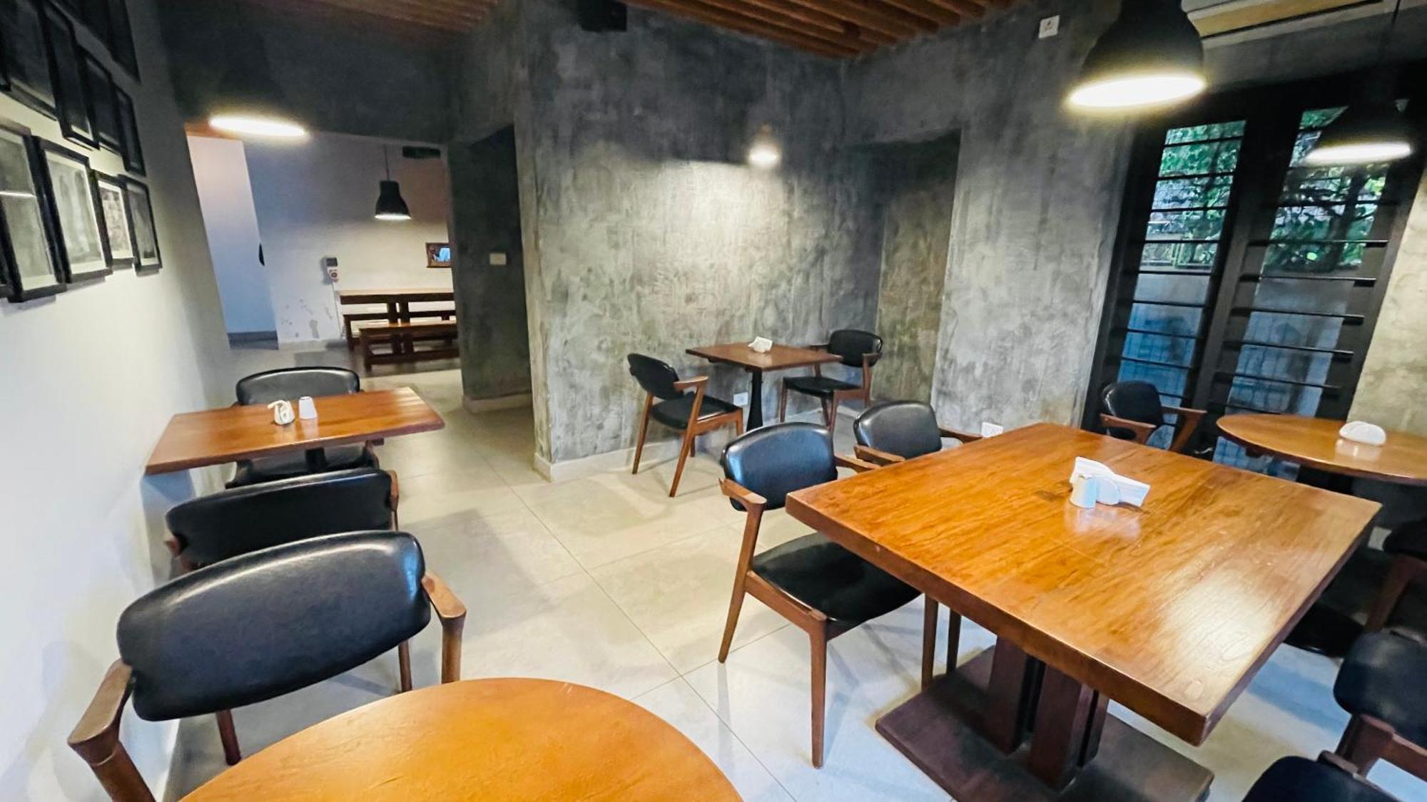 Solo Inn Kochi Exteriör bild