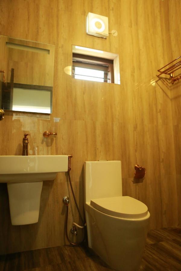 Solo Inn Kochi Exteriör bild
