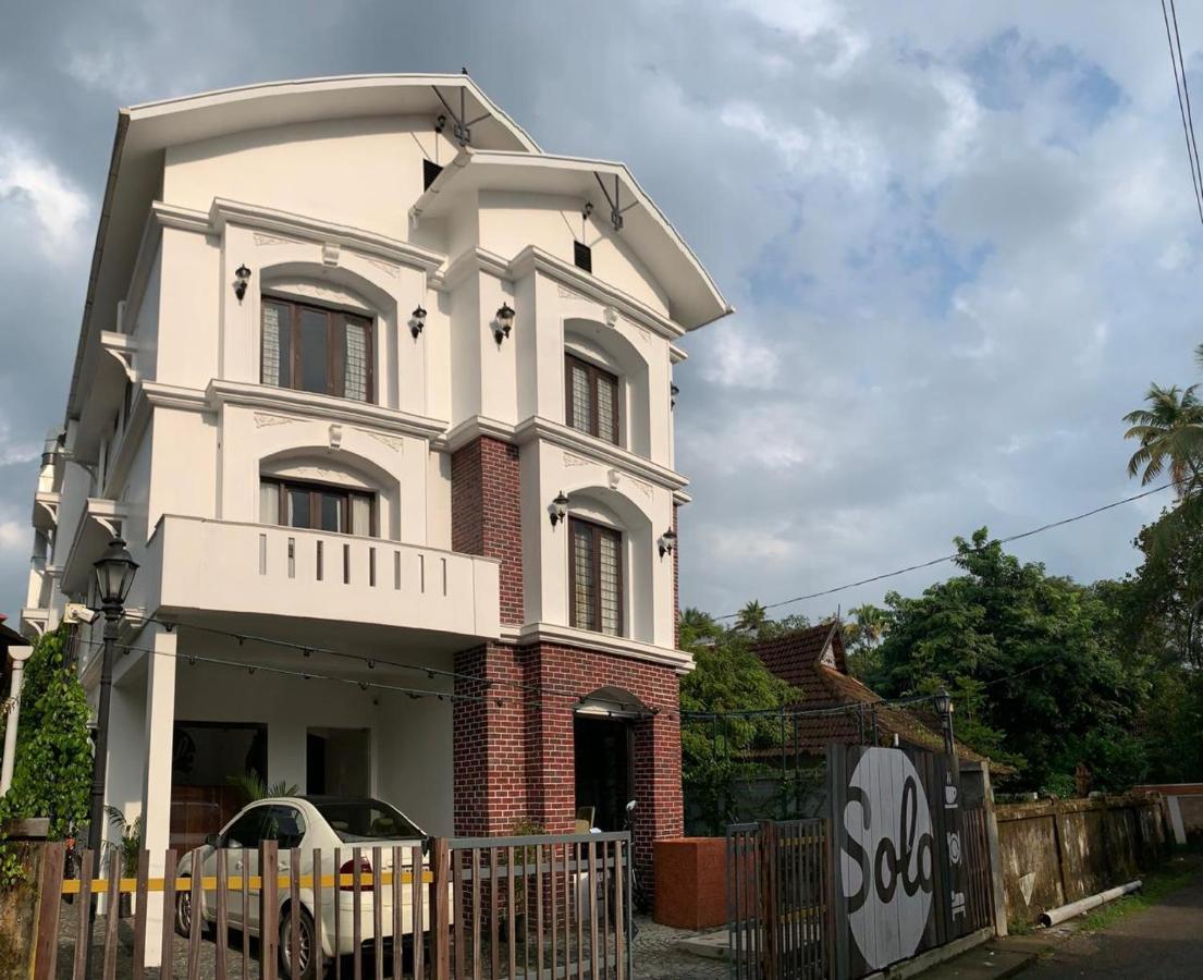 Solo Inn Kochi Exteriör bild