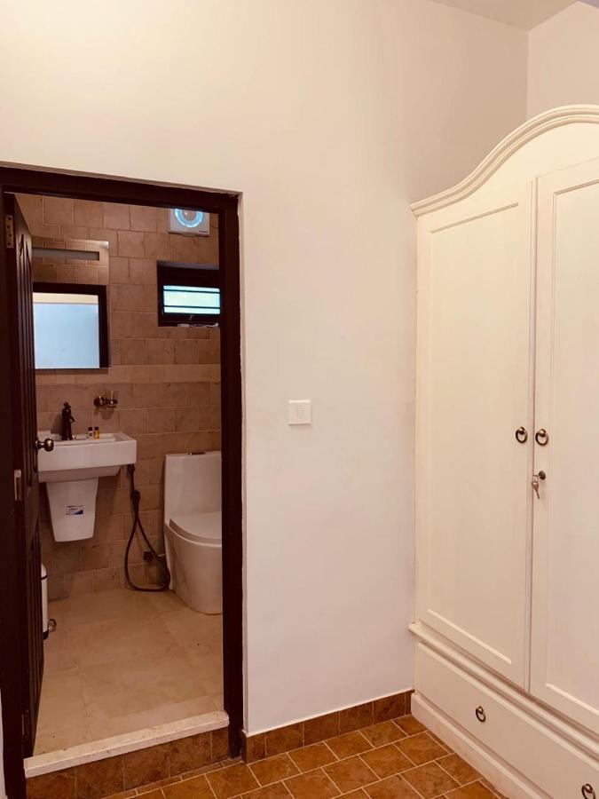 Solo Inn Kochi Exteriör bild